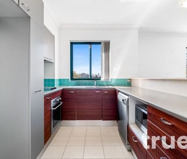 ENTICING ONE BEDROOM APARTMENT IN THE HHEART OF LEICHHARDT - Photo 3