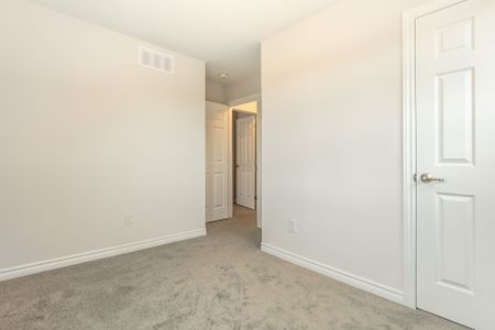 For Lease - 292 Zenith Private, Barrhaven, Ontario - Photo 4