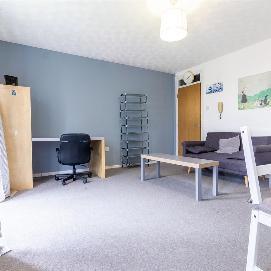 Blackfriars Court, City Centre - Photo 1