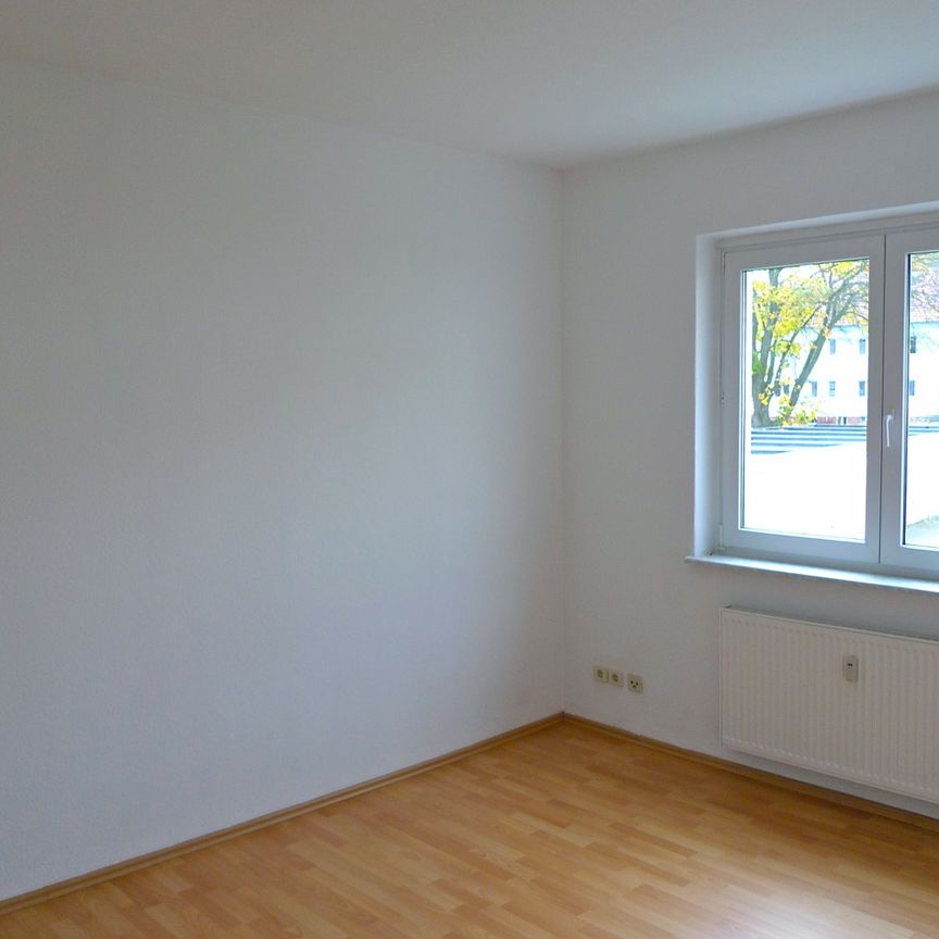 32m² Wohnung im 1.OG Nähe Rosengarten – Objektcode 12L10-W5 - Photo 1