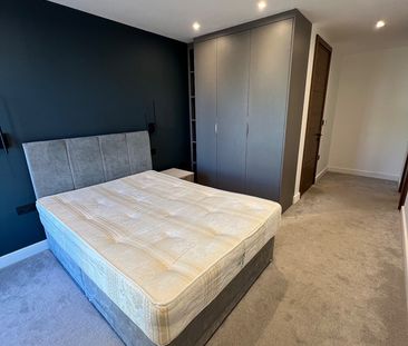 3 Bed Flat, Springbrook Court, NW9 - Photo 3