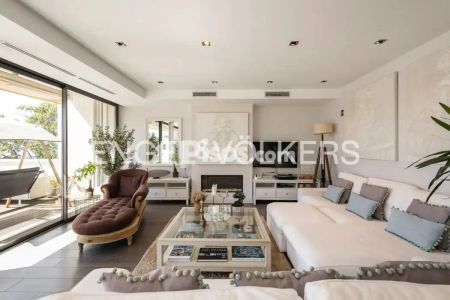 Casa en alquiler en Carrer de Can Basseda - Photo 3