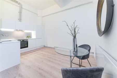 1 bedroom flat to rent - Photo 5