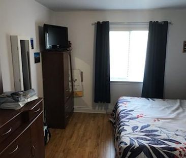 Appartement 5 1/2 rénové 2 chambres à Laval-des-rapides - Photo 2