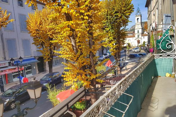 Appartement type F3 d'environ 67 m2 - Photo 1