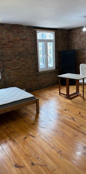 Studio to rent - Photo 2