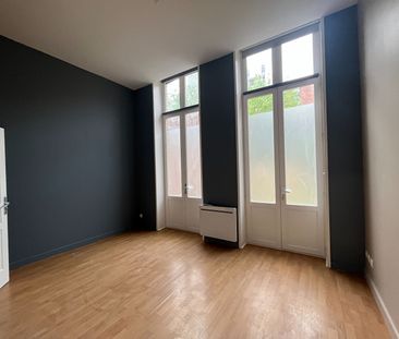 Location Appartement 2 pièces 38m² LILLE 59000 - Photo 3