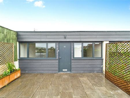 The Parade, - Photo 2