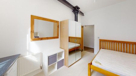 5 bedroom apartment to rent - Photo 4