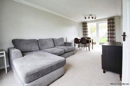 2 bedroom property to rent in Bracknell - Photo 5