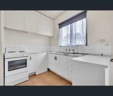 13/10-16 Wetherby Road, Doncaster, Vic 3108 - Photo 5