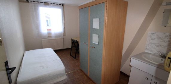 Location appartement 1 pièce 9.36 m² à Lille (59000) - Photo 2