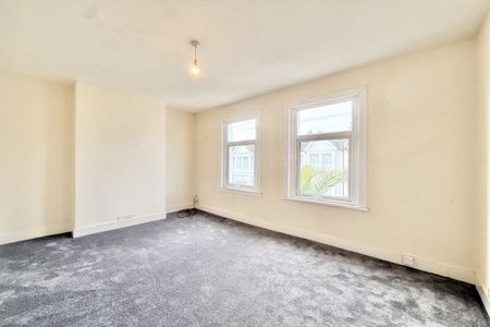 1 bed Flat Stromness Road, SS2 - Photo 2