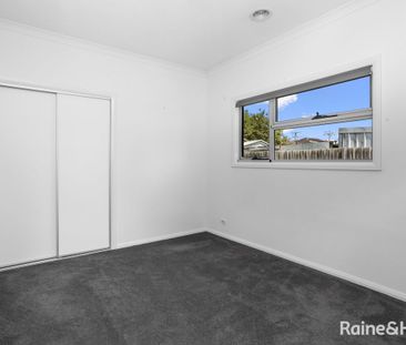 3/14 Rymill Court, Altona North, VIC 3025 - Photo 3