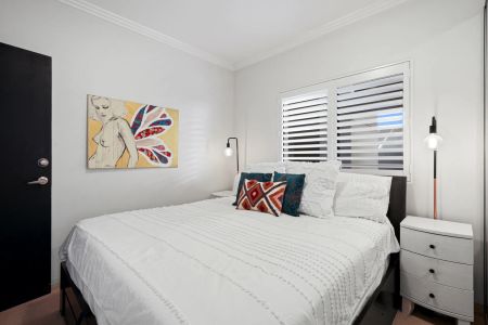 1/11-15 Renwick Street, - Photo 3