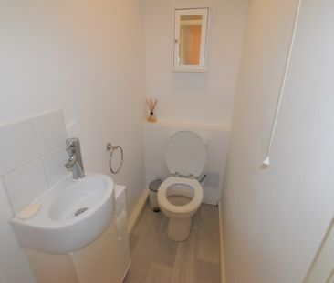 2 bedroom Apartment - LONGCROFT HOUSE, WELWYN GARDEN CITY - Photo 2