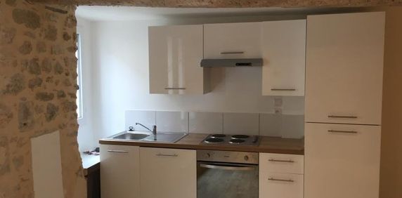 Location Appartement 2 pièces 39m² ST MAMERT DU GARD 30730 - Photo 2