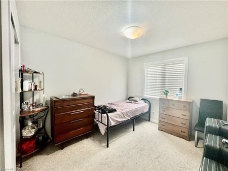 For Lease - 5 Sparrow Avenue, Cambridge, Ontario - Photo 3