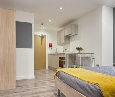 College Green, Bristol - Photo 3