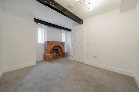 7 bedroom detached house to rent - Photo 3