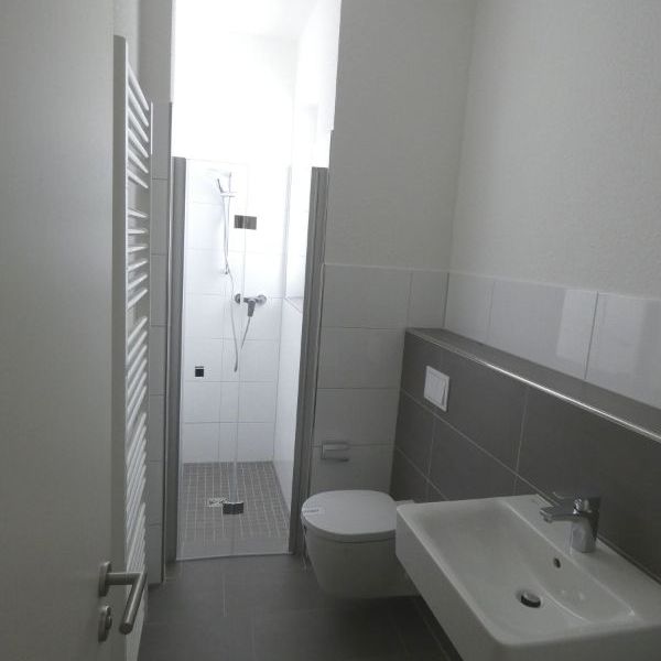 *** Charmante 2-Zi.-Whg. mit Loggia in grüner Lage! *** - Photo 1