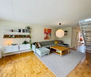 Norra Fiskebäcksvägen, Västra Frölunda - Photo 1