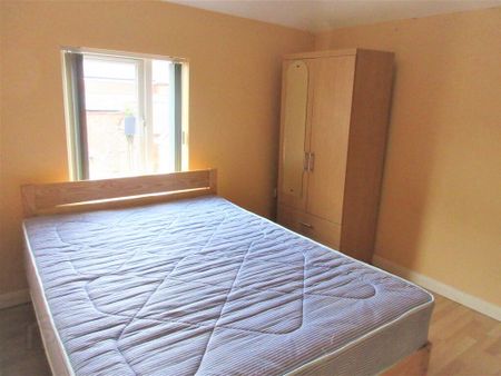 Great Apartment, 66c Rugby Avenue, University Quarter!, Belfast, BT7 1GZ - Photo 5