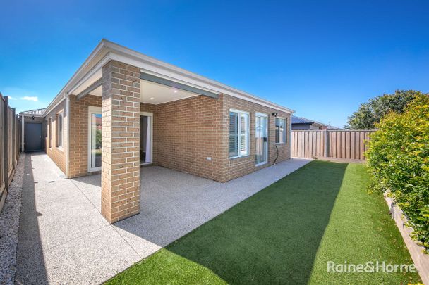 18 Kokoda Drive, Sunbury, VIC 3429 - Photo 1