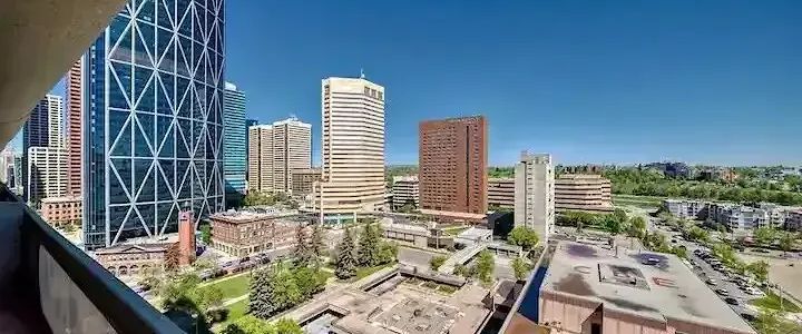 Modern 1-Bedroom Apartment in the Heart of Downtown | 1702 - 221 6 Ave SE, Calgary - Photo 1