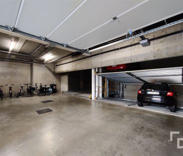 Gezellig dakappartement met terras en autostaanplaats. - Photo 6