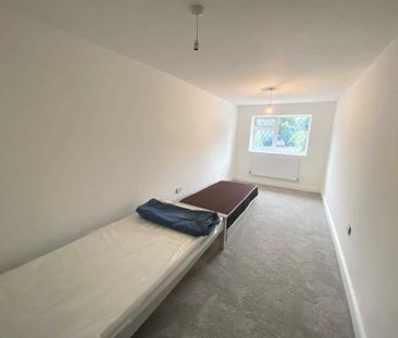 Price £3,500 pcm - Available 21/04/2026 - Furnished / Unfurnished - Photo 4