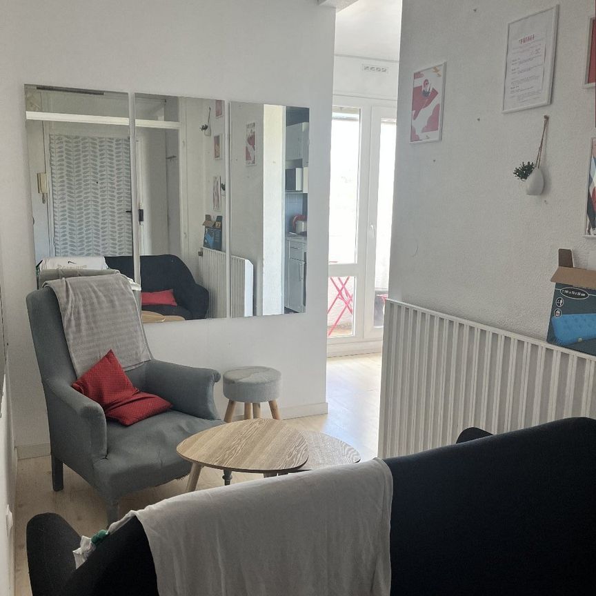 Location Appartement 5 pièces 72m² TALENCE 33400 - Photo 1