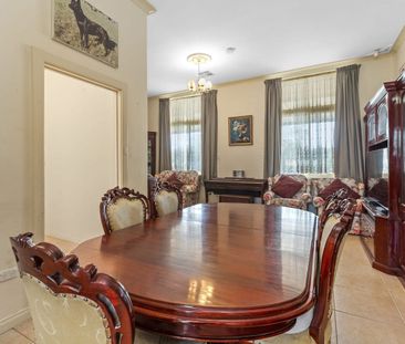 Spacious Family Living with Endless Opportunities - Photo 4