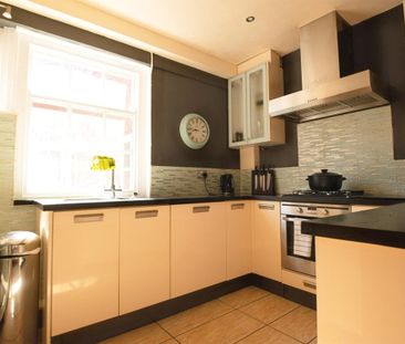 Westgate Street, CARDIFF - Photo 5