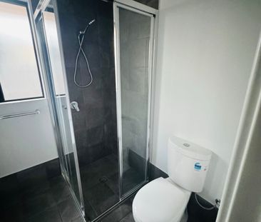 Maddington - Photo 3