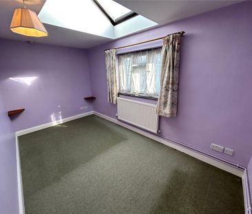 2 bedroom semi-detached house to rent - Photo 3