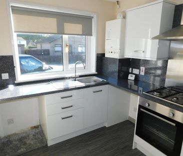 2 bedroom semi-detached bungalow to rent - Photo 5