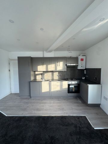 3 Bed Flat, Coventry, CV3 - Photo 2