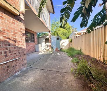 Four Bedrooms Townhouse at CABRAMATTA CBD - Photo 2