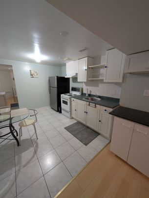 For Lease - 14 Thornway Avenue, Vaughan, Ontario - Photo 1