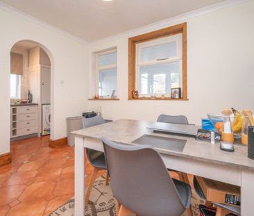 3 bedroom house - Photo 2