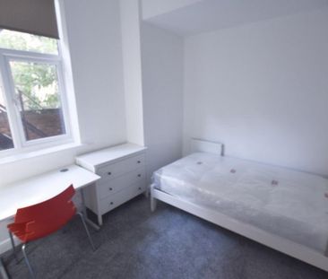 5 bedroom apartment to rent - Photo 1