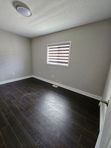 For Lease - 5672 Volpe Avenue, Mississauga, Ontario - Photo 3