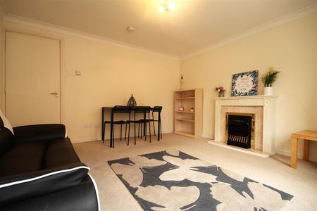 Sovereign Court, Jesmond - Photo 5