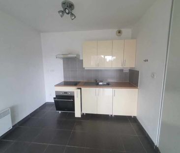 Location Appartement 2 pièces 44m² VALENCIENNES 59300 - Photo 4