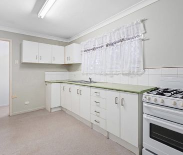 190 Ford Road, Burbank QLD 4156 - House For Rent - $1,100 | Domain - Photo 2