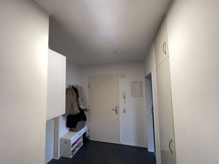 Zentrale 3-Zimmer-Wohnung mit Balkon und Stellplatz - Photo 5