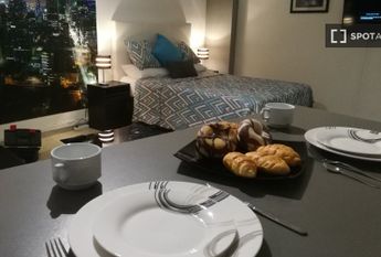 barcelona, Catalonia 08018