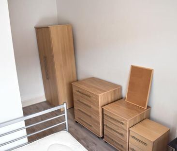 5 bedroom terraced house to rent - Photo 3