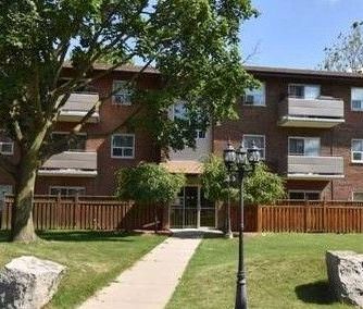 For Lease - 612 Grey Street Unit# 18, Brantford, Ontario - Photo 3